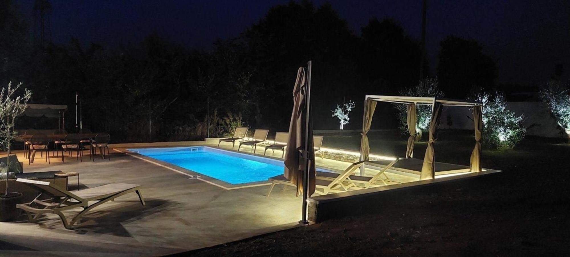 Hacienda Matea Mit Whirlpool, Pool Und Grill * Pula