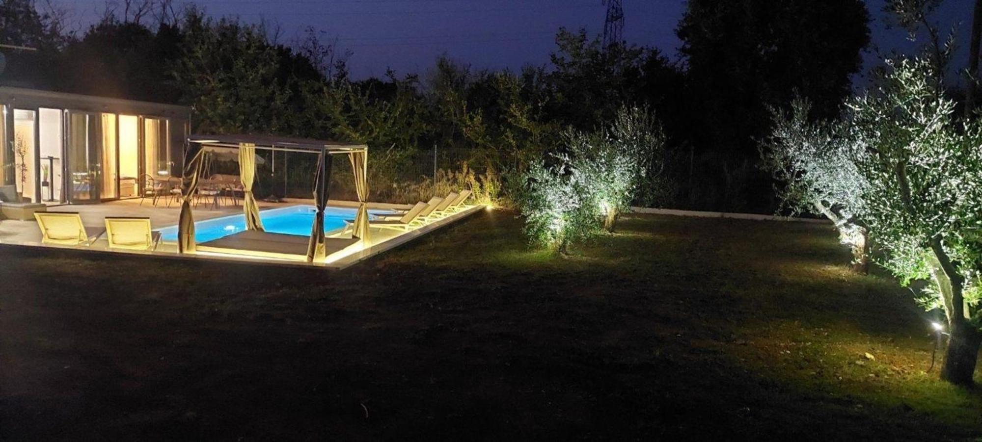 Vikendica Hacienda Matea Mit Whirlpool, Pool Und Grill