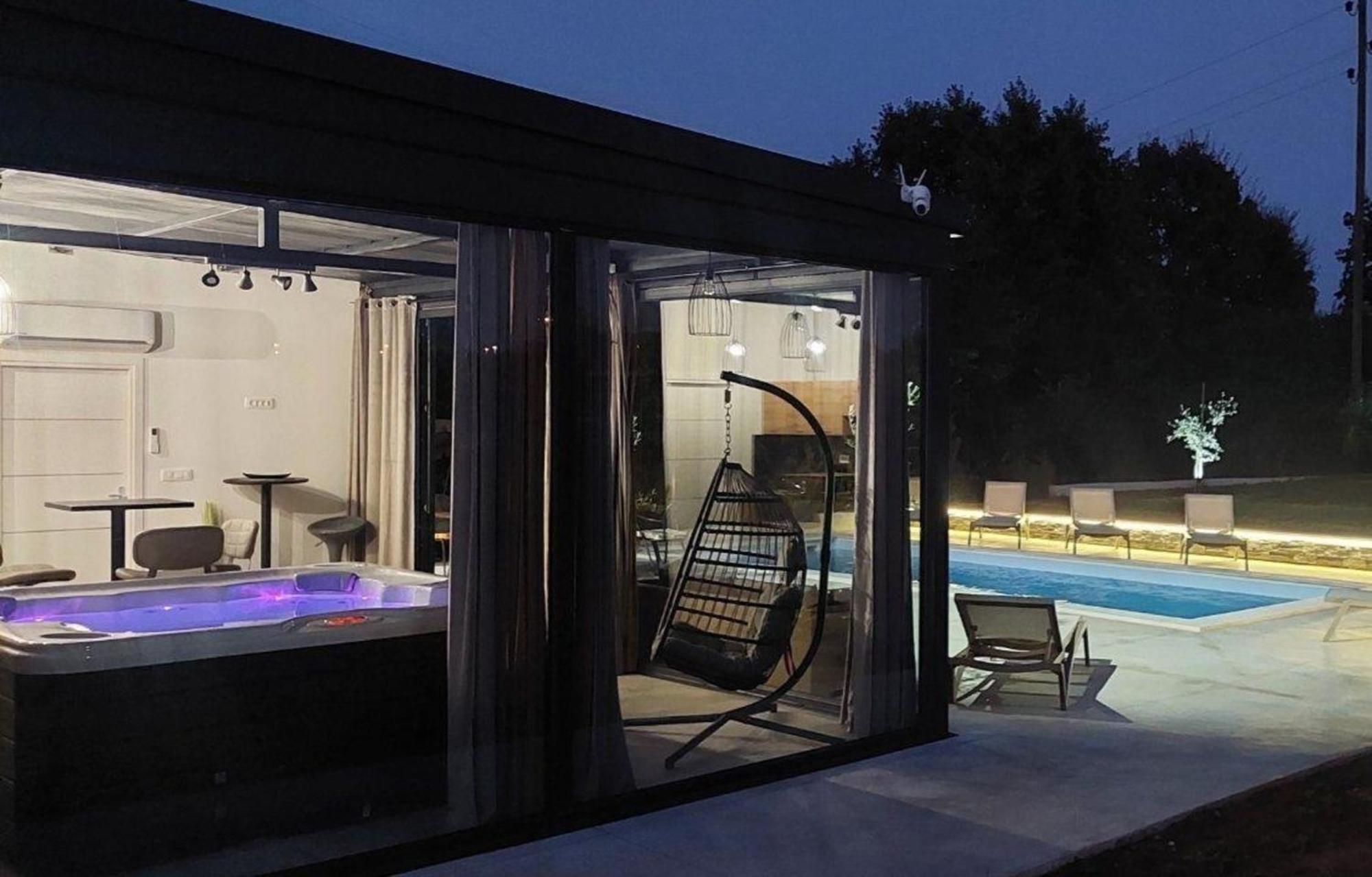 Hacienda Matea Mit Whirlpool, Pool Und Grill Vikendica *